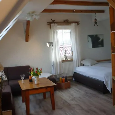 Homestay Erpelhaus Utzberg